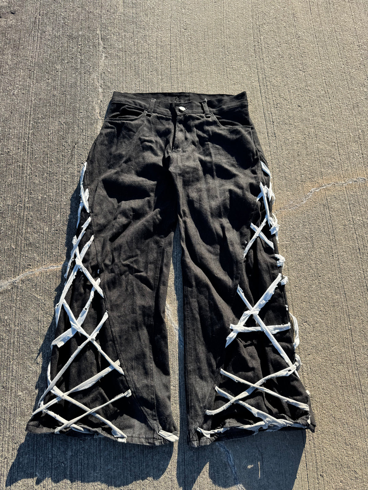 [31] flared denim sample
