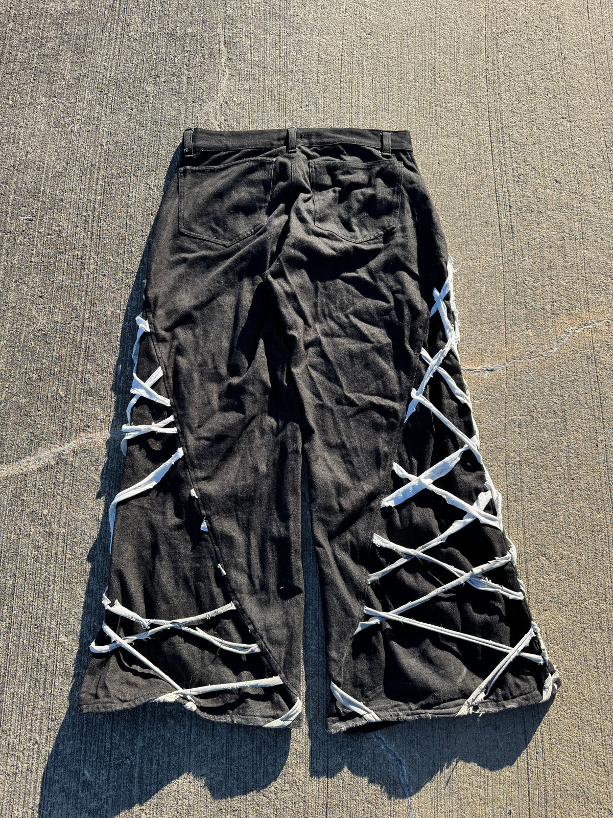 [31] flared denim sample