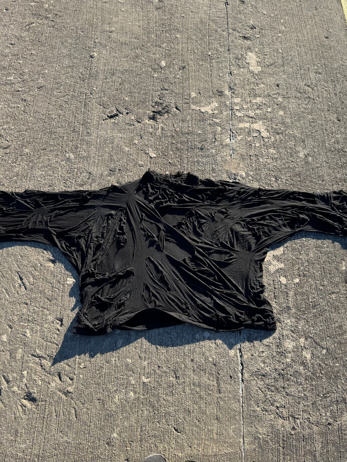 [40] runway distressed longsleeve