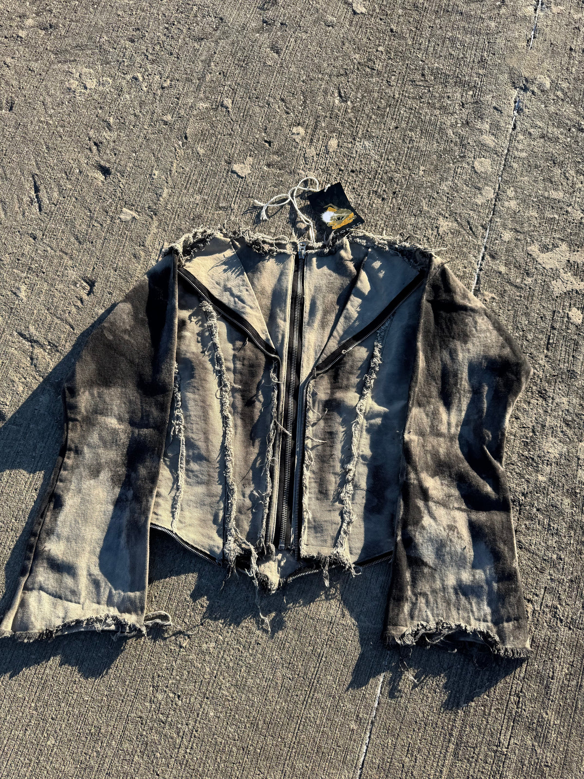 [45] V shaped ethrane jacket sample