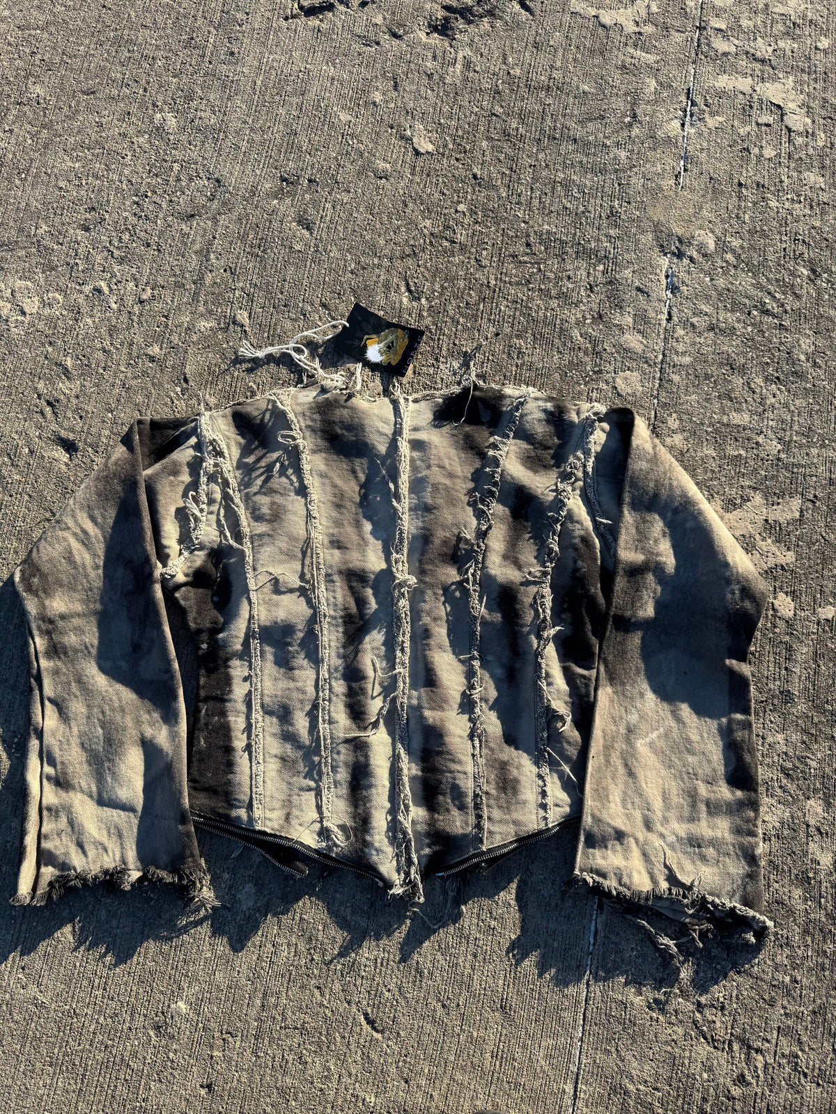 [45] V shaped ethrane jacket sample