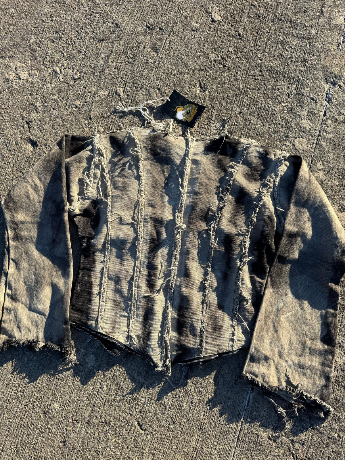 [45] V shaped ethrane jacket sample