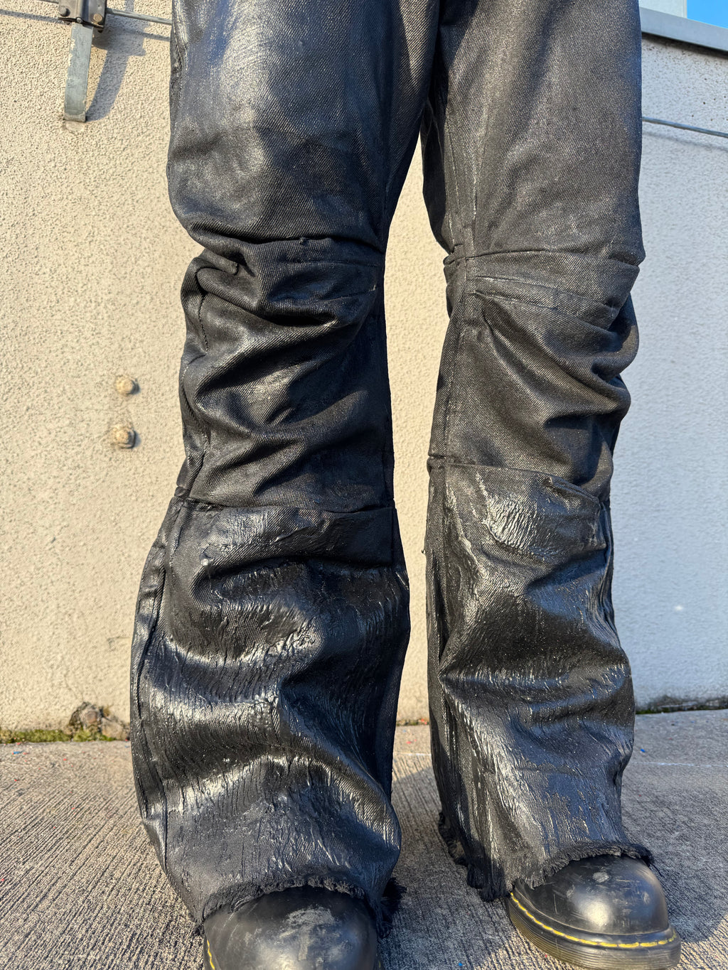 [43] runway alien bootcut denim