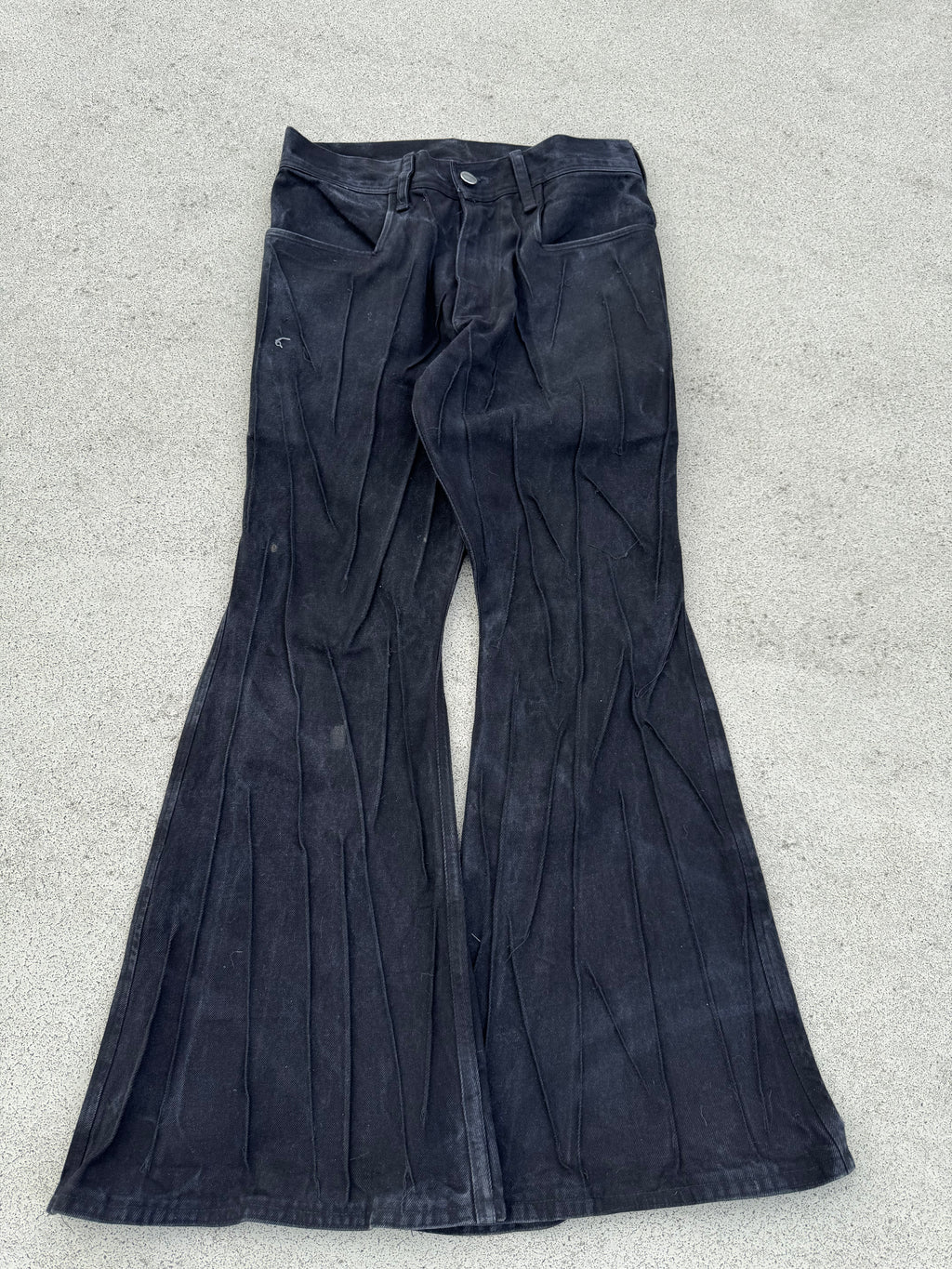 [18] virelith flared denim sample
