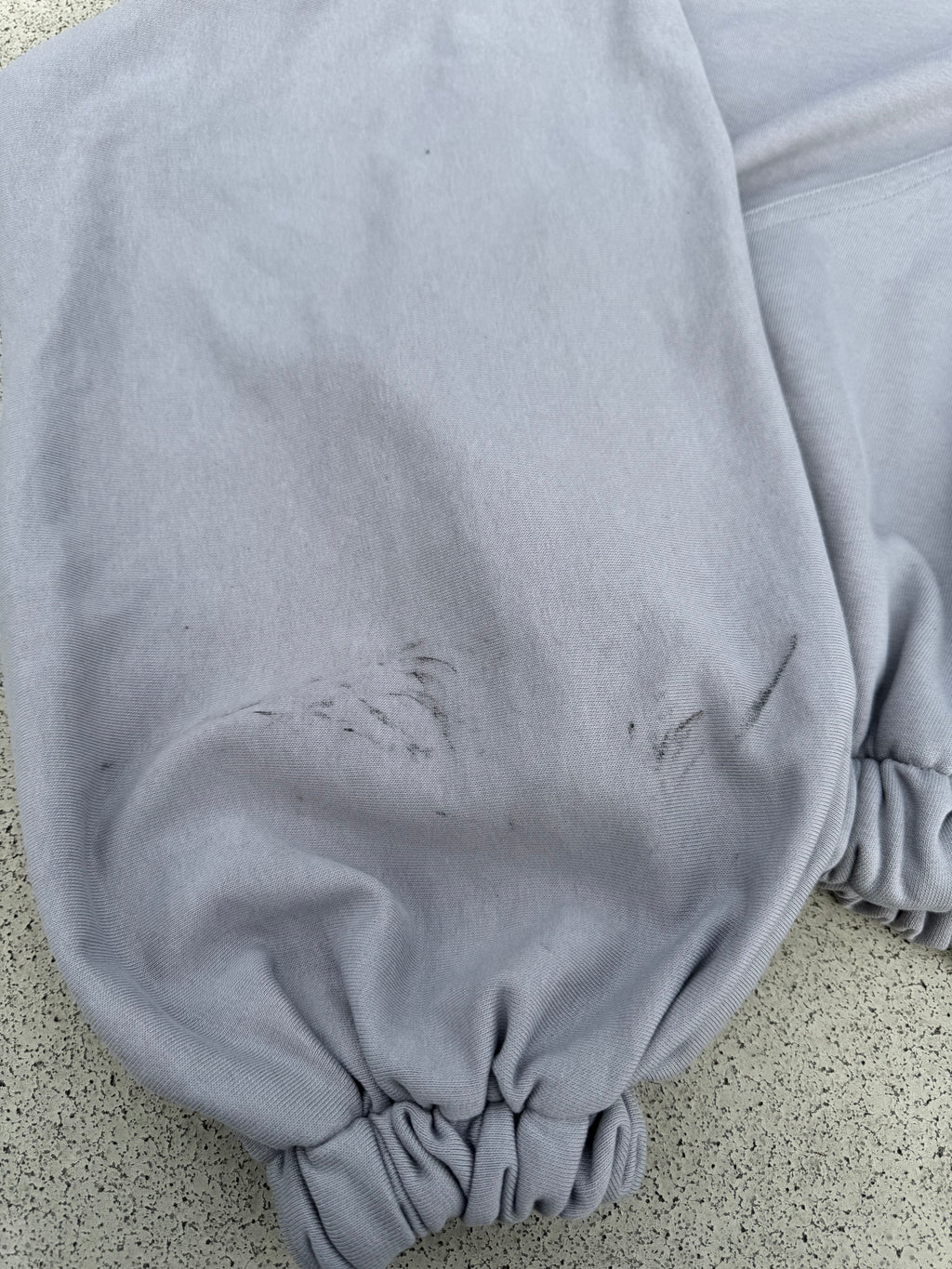 [26] zip hoodie sample
