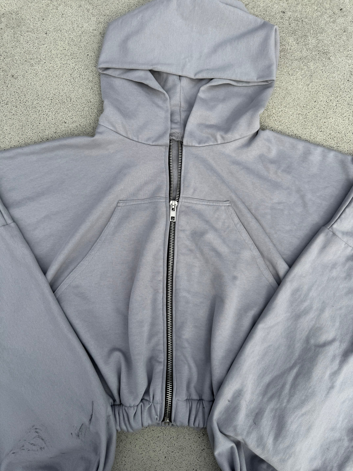 [26] zip hoodie sample