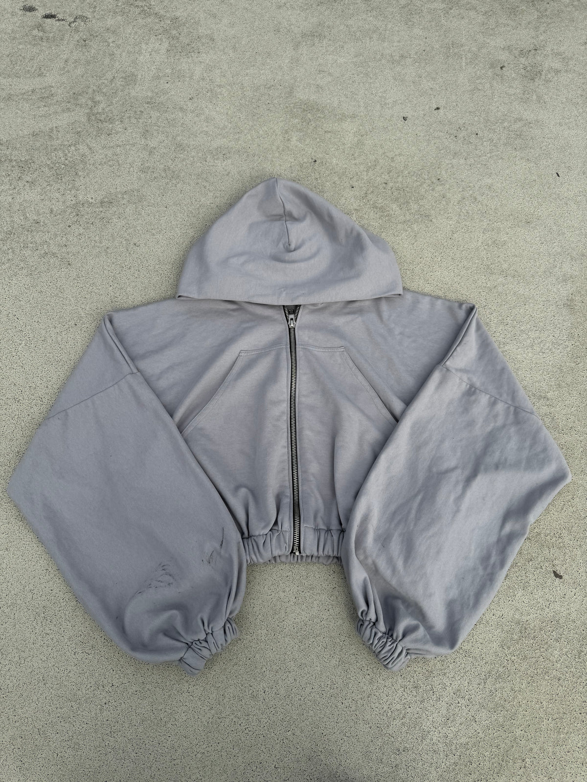 [26] zip hoodie sample