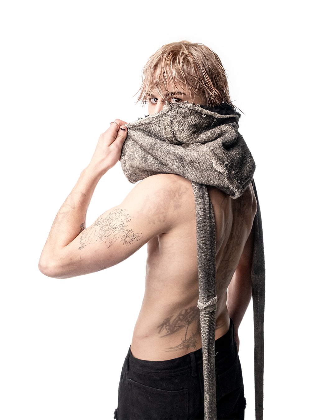 anakha hooded scarf